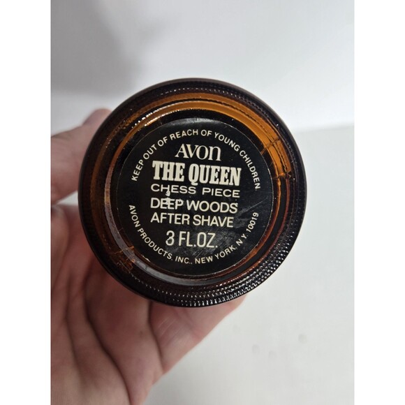 Vintage Avon The Queen Chess Piece Wild Country Aftershave - Picture 2 of 2